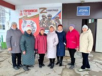 Получатели услуг Комплексного центра социального обслуживания Озинского района посетили концерт «Весенний праздник Наурыз», который состоялся в Доме дружбы села Старые Озинки.